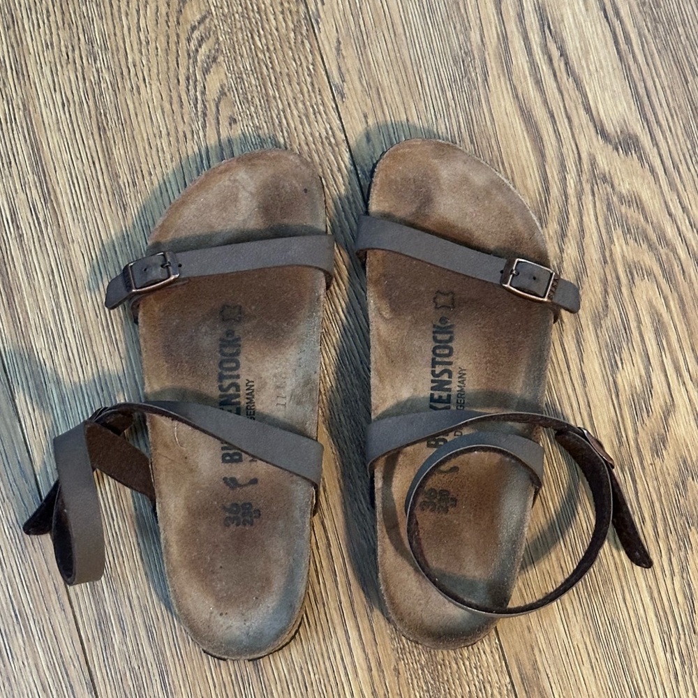 Birkenstock Yara Sandal